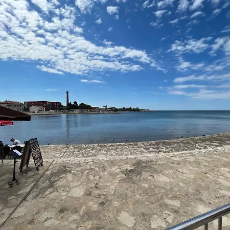 Zimmer Umago Apartamento