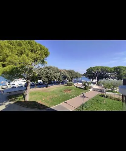 Zimmer Umago Apartamento